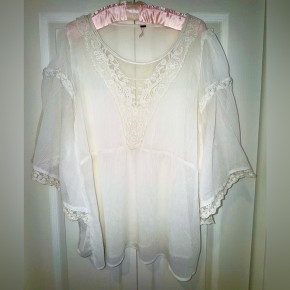Free People Sheer Lace Boho Blouse with crocheted trim. Cream Size L. VGUC - Picture 3 of 11